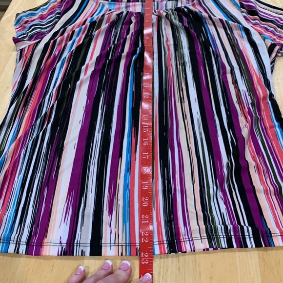 Worthington size petite large polyester spandex short sleeve blouse. Like new - Picture 9 of 11